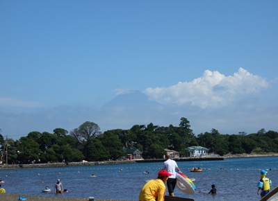 富士山の見える大瀬海水浴場